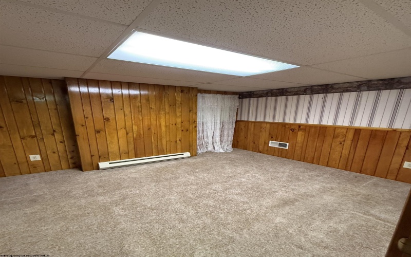280 Mustang Alley, Huttonsville, West Virginia 26273, 5 Bedrooms Bedrooms, 23 Rooms Rooms,4 BathroomsBathrooms,Single Family Detached,For Sale,Mustang,10161370