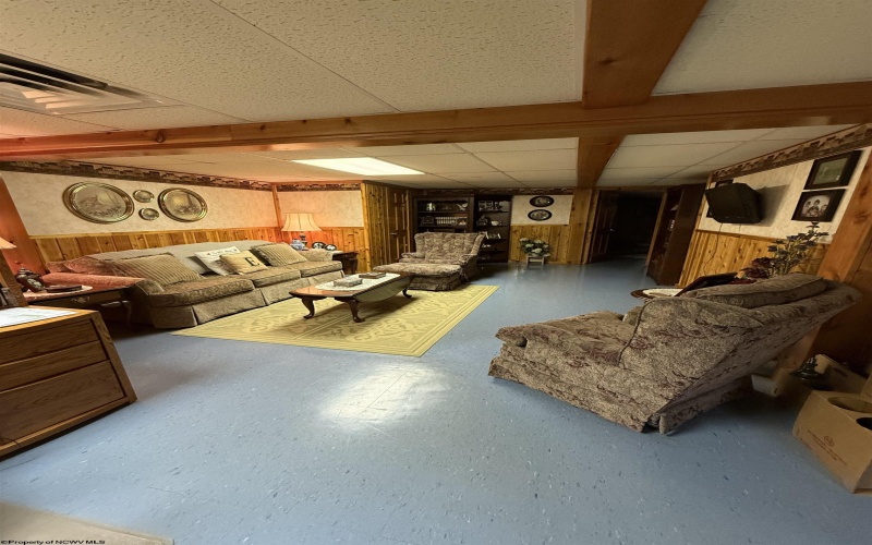 280 Mustang Alley, Huttonsville, West Virginia 26273, 5 Bedrooms Bedrooms, 23 Rooms Rooms,4 BathroomsBathrooms,Single Family Detached,For Sale,Mustang,10161370