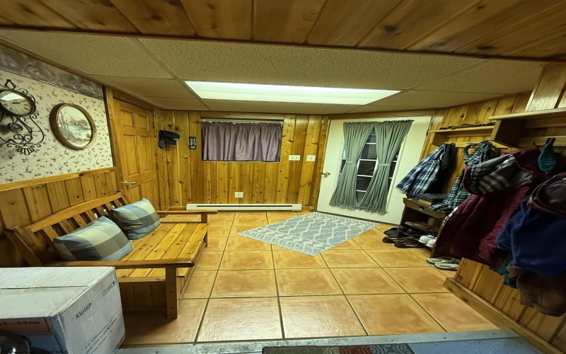 280 Mustang Alley, Huttonsville, West Virginia 26273, 5 Bedrooms Bedrooms, 23 Rooms Rooms,4 BathroomsBathrooms,Single Family Detached,For Sale,Mustang,10161370
