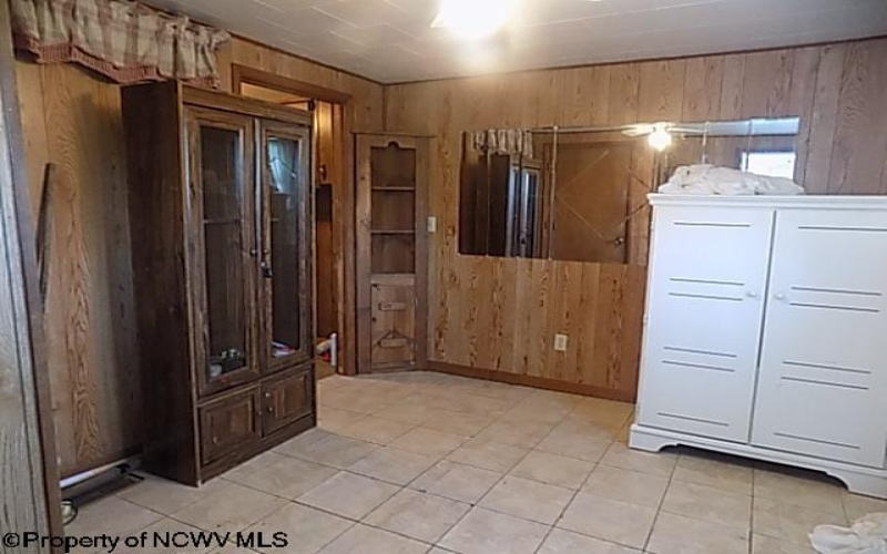 1076 Kingwood Pike, Morgantown, West Virginia 26508, 3 Bedrooms Bedrooms, 8 Rooms Rooms,2 BathroomsBathrooms,Single Family Detached,For Sale,Kingwood,10161367