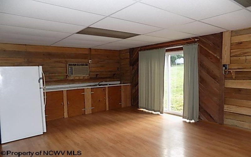1076 Kingwood Pike, Morgantown, West Virginia 26508, 3 Bedrooms Bedrooms, 8 Rooms Rooms,2 BathroomsBathrooms,Single Family Detached,For Sale,Kingwood,10161367
