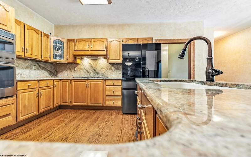 70 Pounds Hollow Road, Morgantown, West Virginia 26508, 4 Bedrooms Bedrooms, 12 Rooms Rooms,4 BathroomsBathrooms,Single Family Detached,For Sale,Pounds Hollow,10161396
