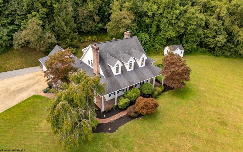 70 Pounds Hollow Road, Morgantown, West Virginia 26508, 4 Bedrooms Bedrooms, 12 Rooms Rooms,4 BathroomsBathrooms,Single Family Detached,For Sale,Pounds Hollow,10161396
