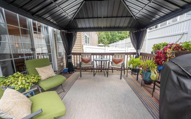 79 Tibbs Road, Morgantown, West Virginia 26508, 3 Bedrooms Bedrooms, 7 Rooms Rooms,2 BathroomsBathrooms,Single Family Attached,For Sale,Tibbs,10161395