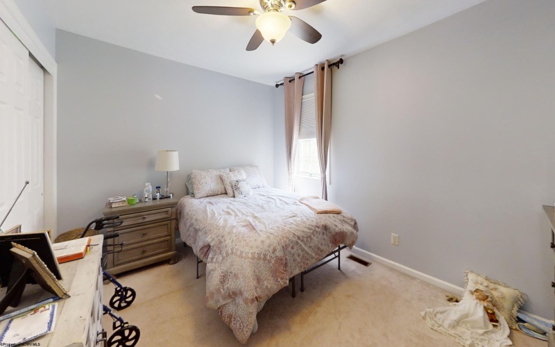 114 Barrington Court, Bridgeport, West Virginia 26330, 3 Bedrooms Bedrooms, 8 Rooms Rooms,2 BathroomsBathrooms,Single Family Attached,For Sale,Barrington,10161394