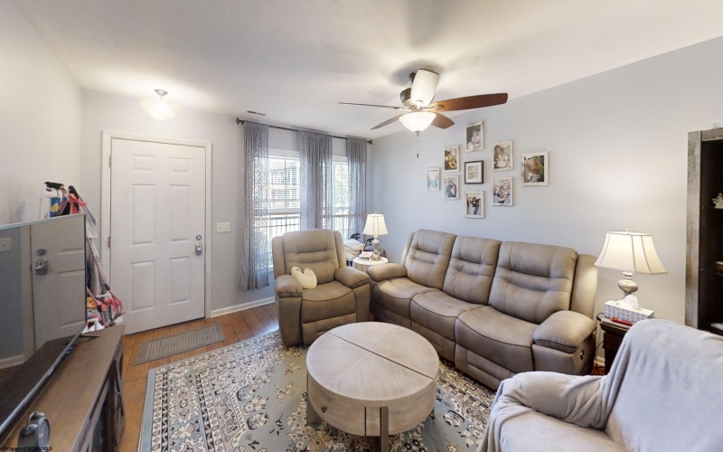 114 Barrington Court, Bridgeport, West Virginia 26330, 3 Bedrooms Bedrooms, 8 Rooms Rooms,2 BathroomsBathrooms,Single Family Attached,For Sale,Barrington,10161394