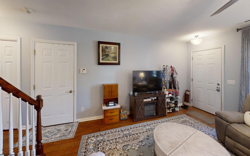 114 Barrington Court, Bridgeport, West Virginia 26330, 3 Bedrooms Bedrooms, 8 Rooms Rooms,2 BathroomsBathrooms,Single Family Attached,For Sale,Barrington,10161394