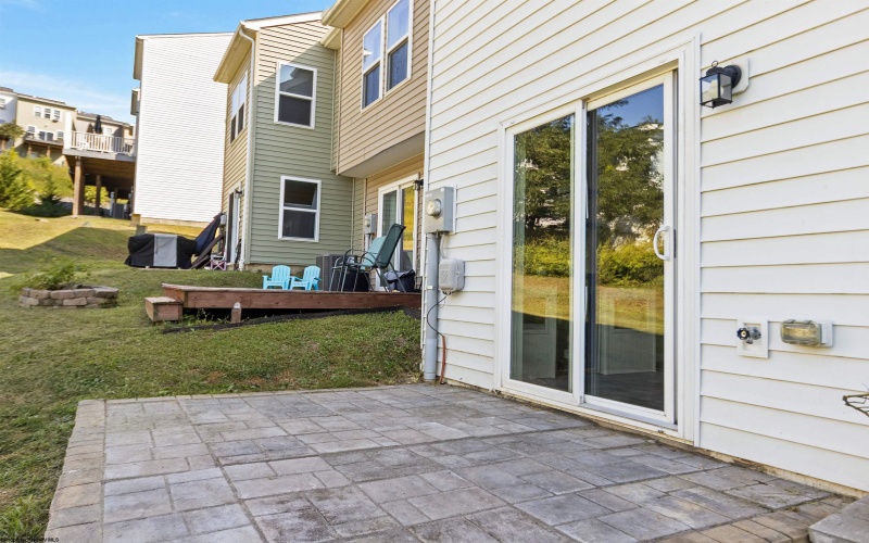 129 Inlet Street, Morgantown, West Virginia 26508, 3 Bedrooms Bedrooms, 6 Rooms Rooms,2 BathroomsBathrooms,Single Family Attached,For Sale,Inlet,10161393