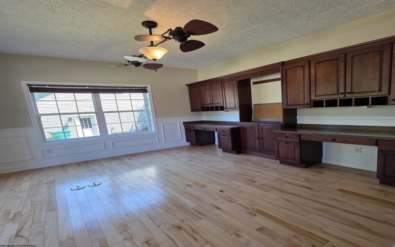 53 Bancroft Court, Bridgeport, West Virginia 26330, 5 Bedrooms Bedrooms, 10 Rooms Rooms,3 BathroomsBathrooms,Single Family Detached,For Sale,Bancroft,10161392