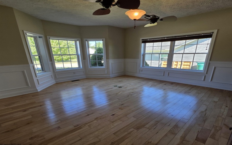 53 Bancroft Court, Bridgeport, West Virginia 26330, 5 Bedrooms Bedrooms, 10 Rooms Rooms,3 BathroomsBathrooms,Single Family Detached,For Sale,Bancroft,10161392
