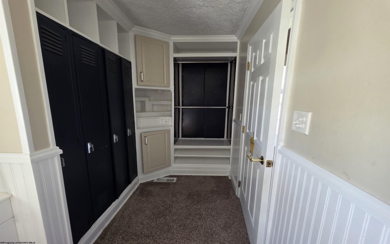 53 Bancroft Court, Bridgeport, West Virginia 26330, 5 Bedrooms Bedrooms, 10 Rooms Rooms,3 BathroomsBathrooms,Single Family Detached,For Sale,Bancroft,10161392