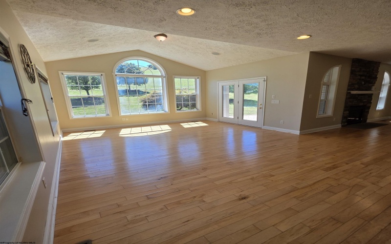 53 Bancroft Court, Bridgeport, West Virginia 26330, 5 Bedrooms Bedrooms, 10 Rooms Rooms,3 BathroomsBathrooms,Single Family Detached,For Sale,Bancroft,10161392