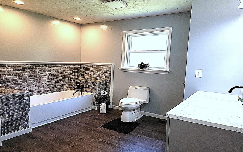 1643 Simmons Lane, Fairmont, West Virginia 26554, 4 Bedrooms Bedrooms, 10 Rooms Rooms,2 BathroomsBathrooms,Single Family Detached,For Sale,Simmons,10161391