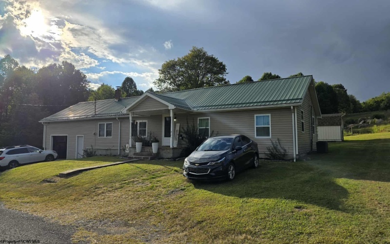 7027 Hall Road, Buckhannon, West Virginia 26201, 4 Bedrooms Bedrooms, 8 Rooms Rooms,1 BathroomBathrooms,Single Family Detached,For Sale,Hall,10161376
