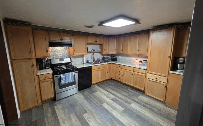 7027 Hall Road, Buckhannon, West Virginia 26201, 4 Bedrooms Bedrooms, 8 Rooms Rooms,1 BathroomBathrooms,Single Family Detached,For Sale,Hall,10161376