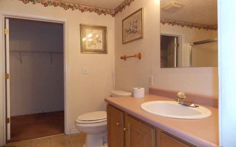 127 Columbus Avenue, Westover, West Virginia 26501, 3 Bedrooms Bedrooms, 7 Rooms Rooms,2 BathroomsBathrooms,Single Family Detached,For Sale,Columbus,10161373