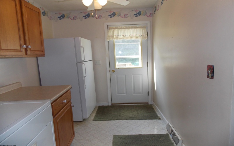 127 Columbus Avenue, Westover, West Virginia 26501, 3 Bedrooms Bedrooms, 7 Rooms Rooms,2 BathroomsBathrooms,Single Family Detached,For Sale,Columbus,10161373