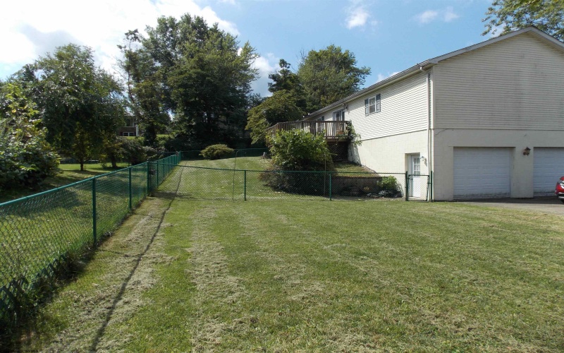 127 Columbus Avenue, Westover, West Virginia 26501, 3 Bedrooms Bedrooms, 7 Rooms Rooms,2 BathroomsBathrooms,Single Family Detached,For Sale,Columbus,10161373