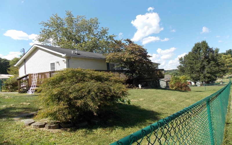 127 Columbus Avenue, Westover, West Virginia 26501, 3 Bedrooms Bedrooms, 7 Rooms Rooms,2 BathroomsBathrooms,Single Family Detached,For Sale,Columbus,10161373