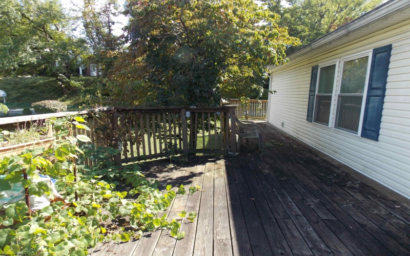 127 Columbus Avenue, Westover, West Virginia 26501, 3 Bedrooms Bedrooms, 7 Rooms Rooms,2 BathroomsBathrooms,Single Family Detached,For Sale,Columbus,10161373