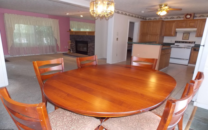 127 Columbus Avenue, Westover, West Virginia 26501, 3 Bedrooms Bedrooms, 7 Rooms Rooms,2 BathroomsBathrooms,Single Family Detached,For Sale,Columbus,10161373