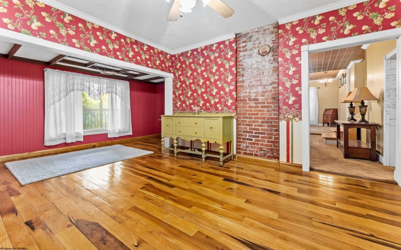 8 Drake Road, Morgantown, West Virginia 26501, 2 Bedrooms Bedrooms, 9 Rooms Rooms,1 BathroomBathrooms,Single Family Detached,For Sale,Drake,10161374