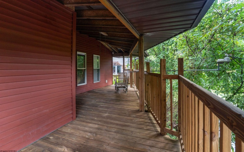 8 Drake Road, Morgantown, West Virginia 26501, 2 Bedrooms Bedrooms, 9 Rooms Rooms,1 BathroomBathrooms,Single Family Detached,For Sale,Drake,10161374