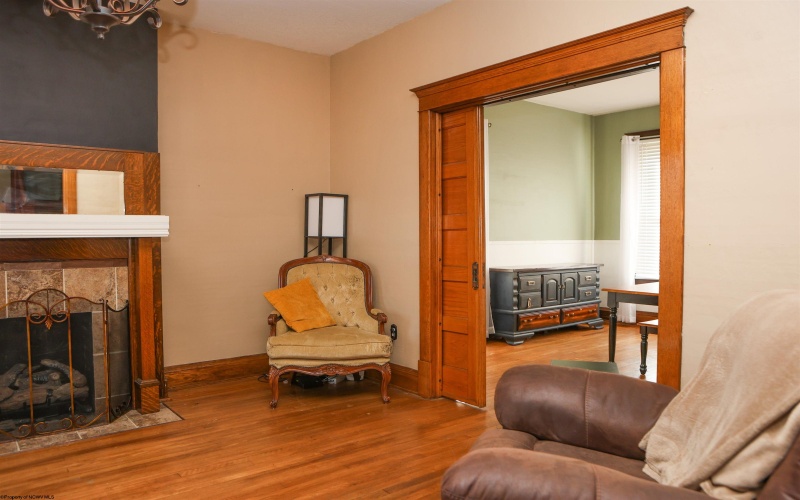 305 Saint Clair Street, Clarksburg, West Virginia 26301, 3 Bedrooms Bedrooms, 7 Rooms Rooms,2 BathroomsBathrooms,Single Family Detached,For Sale,Saint Clair,10161372