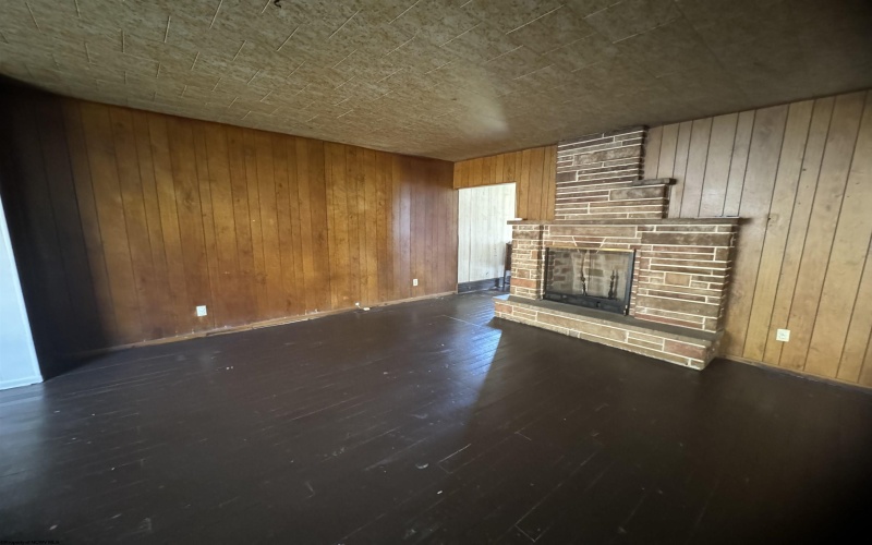 250 Main Street, Worthington, West Virginia 26591, 2 Bedrooms Bedrooms, 5 Rooms Rooms,1 BathroomBathrooms,Single Family Detached,For Sale,Main,10161385