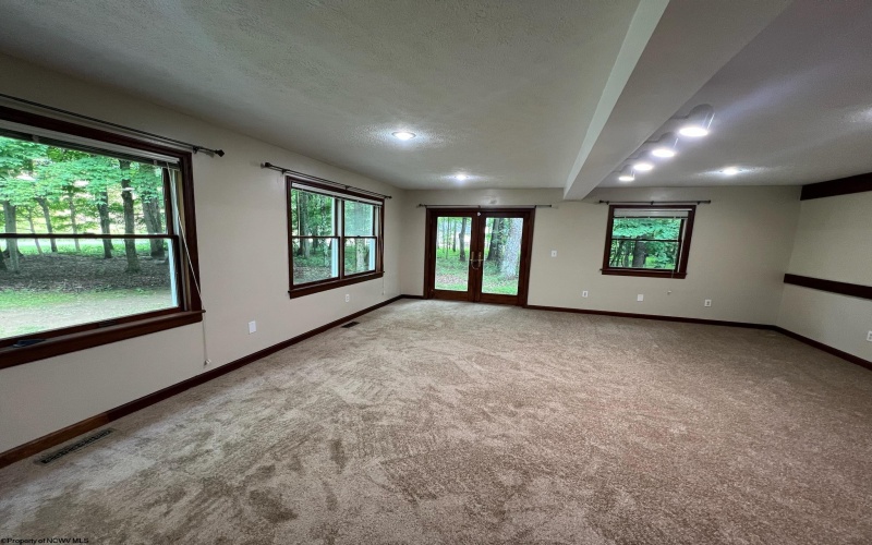 59 Amber Lane, Fairmont, West Virginia 26554, 4 Bedrooms Bedrooms, 8 Rooms Rooms,3 BathroomsBathrooms,Single Family Detached,For Sale,Amber,10161381