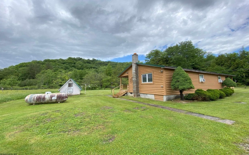 8705 Glady Fork Road, Bowden, West Virginia 26254, 3 Bedrooms Bedrooms, 6 Rooms Rooms,2 BathroomsBathrooms,Single Family Detached,For Sale,Glady Fork,10161378