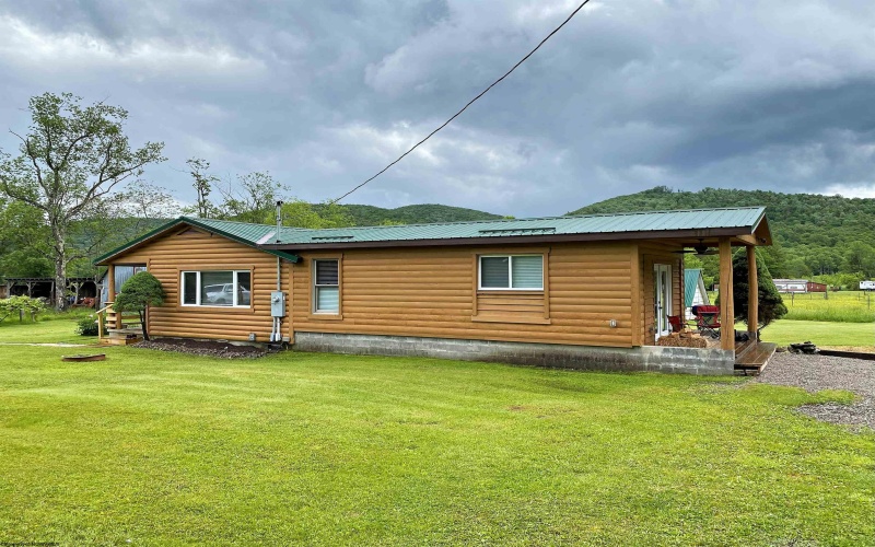 8705 Glady Fork Road, Bowden, West Virginia 26254, 3 Bedrooms Bedrooms, 6 Rooms Rooms,2 BathroomsBathrooms,Single Family Detached,For Sale,Glady Fork,10161378