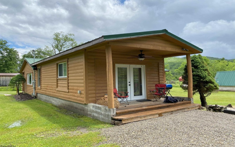 8705 Glady Fork Road, Bowden, West Virginia 26254, 3 Bedrooms Bedrooms, 6 Rooms Rooms,2 BathroomsBathrooms,Single Family Detached,For Sale,Glady Fork,10161378