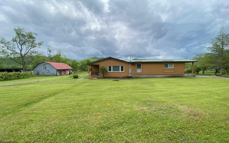 8705 Glady Fork Road, Bowden, West Virginia 26254, 3 Bedrooms Bedrooms, 6 Rooms Rooms,2 BathroomsBathrooms,Single Family Detached,For Sale,Glady Fork,10161378