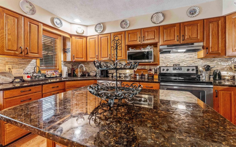 73 Quail Road, Morgantown, West Virginia 26508, 3 Bedrooms Bedrooms, 8 Rooms Rooms,2 BathroomsBathrooms,Single Family Detached,For Sale,Quail,10161398