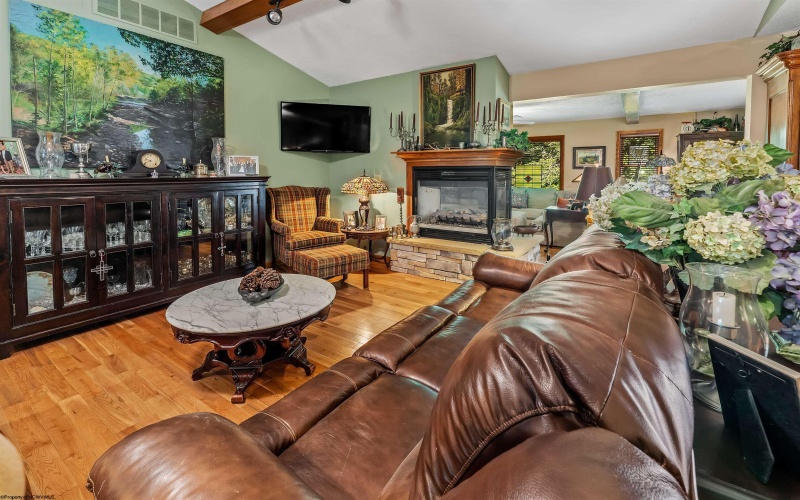 73 Quail Road, Morgantown, West Virginia 26508, 3 Bedrooms Bedrooms, 8 Rooms Rooms,2 BathroomsBathrooms,Single Family Detached,For Sale,Quail,10161398