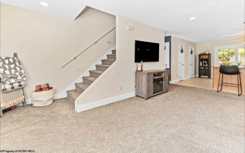 79 Easton Mill Road, Morgantown, West Virginia 26508, 2 Bedrooms Bedrooms, 5 Rooms Rooms,2 BathroomsBathrooms,Single Family Attached,For Sale,Easton Mill,10161404