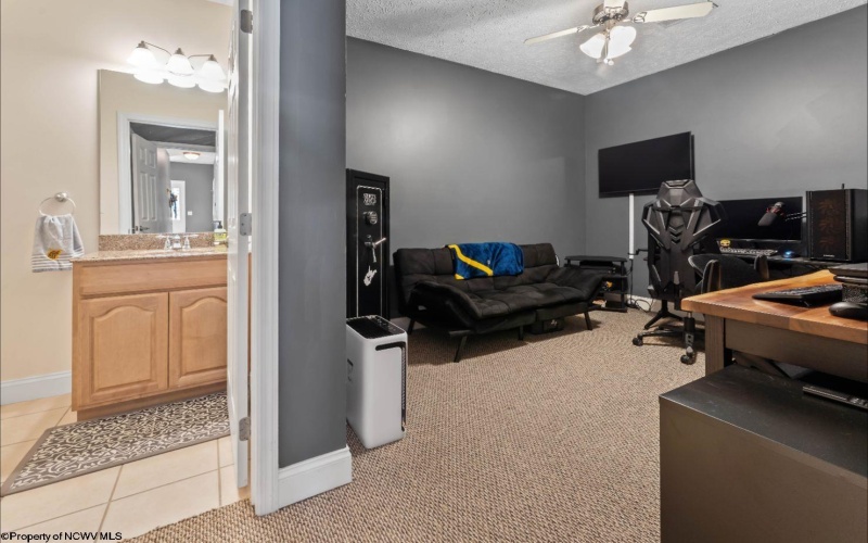 79 Easton Mill Road, Morgantown, West Virginia 26508, 2 Bedrooms Bedrooms, 5 Rooms Rooms,2 BathroomsBathrooms,Single Family Attached,For Sale,Easton Mill,10161404