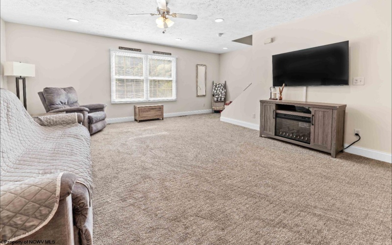 79 Easton Mill Road, Morgantown, West Virginia 26508, 2 Bedrooms Bedrooms, 5 Rooms Rooms,2 BathroomsBathrooms,Single Family Attached,For Sale,Easton Mill,10161404