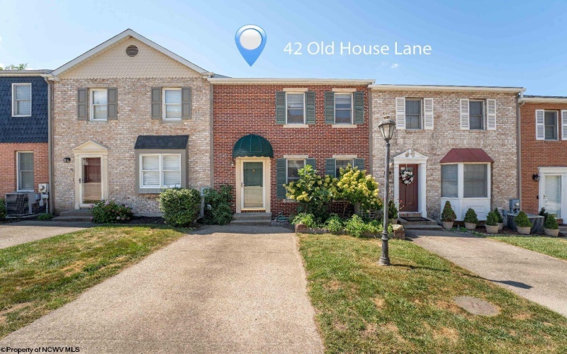 42 Old House Lane, Morgantown, West Virginia 26505, 2 Bedrooms Bedrooms, 6 Rooms Rooms,1 BathroomBathrooms,Single Family Attached,For Sale,Old House,10161407