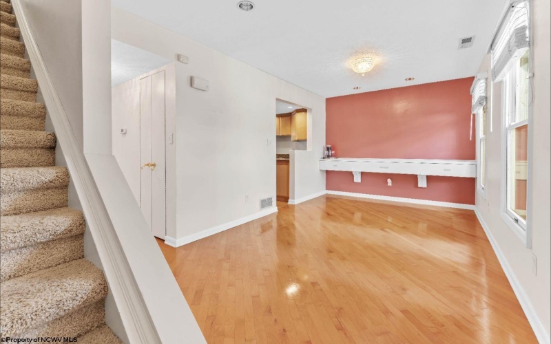 42 Old House Lane, Morgantown, West Virginia 26505, 2 Bedrooms Bedrooms, 6 Rooms Rooms,1 BathroomBathrooms,Single Family Attached,For Sale,Old House,10161407
