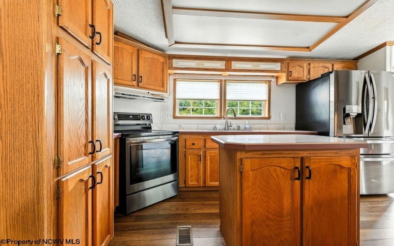1756 Corbin Branch Road, Bridgeport, West Virginia 26330, 3 Bedrooms Bedrooms, 11 Rooms Rooms,2 BathroomsBathrooms,Single Family Detached,For Sale,Corbin Branch,10161399