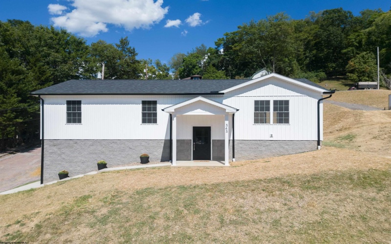 343 First Street, Weston, West Virginia 26452, 3 Bedrooms Bedrooms, 5 Rooms Rooms,3 BathroomsBathrooms,Single Family Detached,For Sale,First,10161400