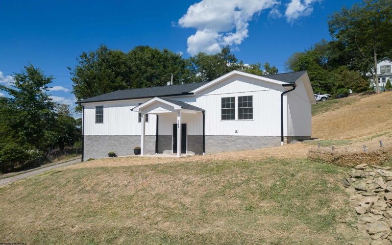 343 First Street, Weston, West Virginia 26452, 3 Bedrooms Bedrooms, 5 Rooms Rooms,3 BathroomsBathrooms,Single Family Detached,For Sale,First,10161400