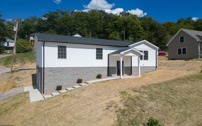 343 First Street, Weston, West Virginia 26452, 3 Bedrooms Bedrooms, 5 Rooms Rooms,3 BathroomsBathrooms,Single Family Detached,For Sale,First,10161400