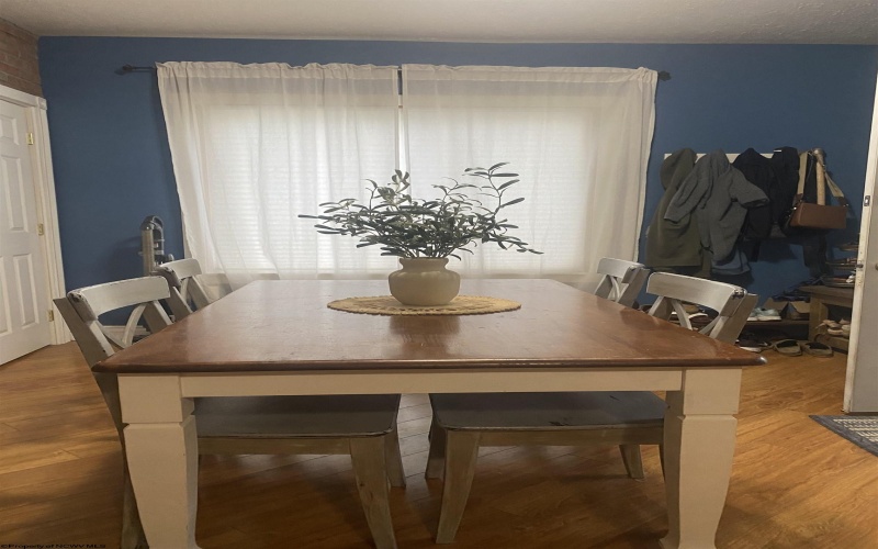 724 Dayton Street, Fairmont, West Virginia 26554, 3 Bedrooms Bedrooms, 6 Rooms Rooms,1 BathroomBathrooms,Single Family Detached,For Sale,Dayton,10161406
