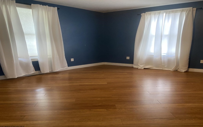 724 Dayton Street, Fairmont, West Virginia 26554, 3 Bedrooms Bedrooms, 6 Rooms Rooms,1 BathroomBathrooms,Single Family Detached,For Sale,Dayton,10161406