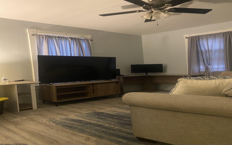 724 Dayton Street, Fairmont, West Virginia 26554, 3 Bedrooms Bedrooms, 6 Rooms Rooms,1 BathroomBathrooms,Single Family Detached,For Sale,Dayton,10161406