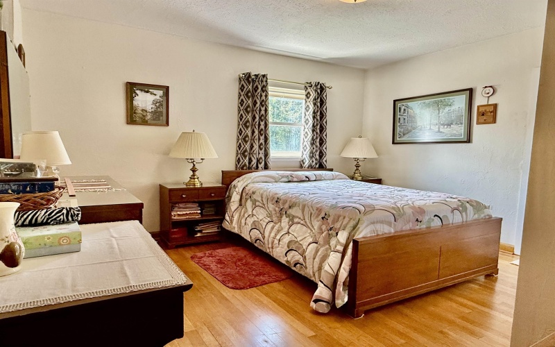 1617 Crestmont Circle, Fairmont, West Virginia 26554, 3 Bedrooms Bedrooms, 5 Rooms Rooms,1 BathroomBathrooms,Single Family Detached,For Sale,Crestmont,10161409