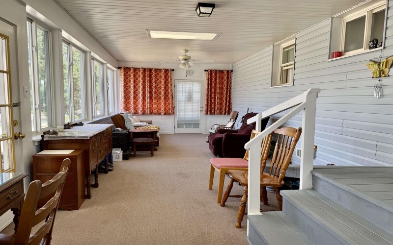 1617 Crestmont Circle, Fairmont, West Virginia 26554, 3 Bedrooms Bedrooms, 5 Rooms Rooms,1 BathroomBathrooms,Single Family Detached,For Sale,Crestmont,10161409